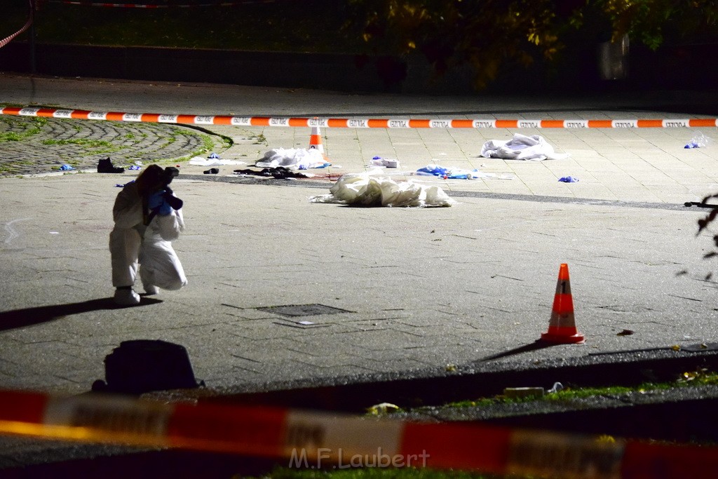 Einsatz BF Messerstecherei Koeln Neustadt Nord Eberplatz Platzmitte P118.JPG - Miklos Laubert